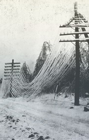 NEIGE ET NOIRCEUR : Verglapolis